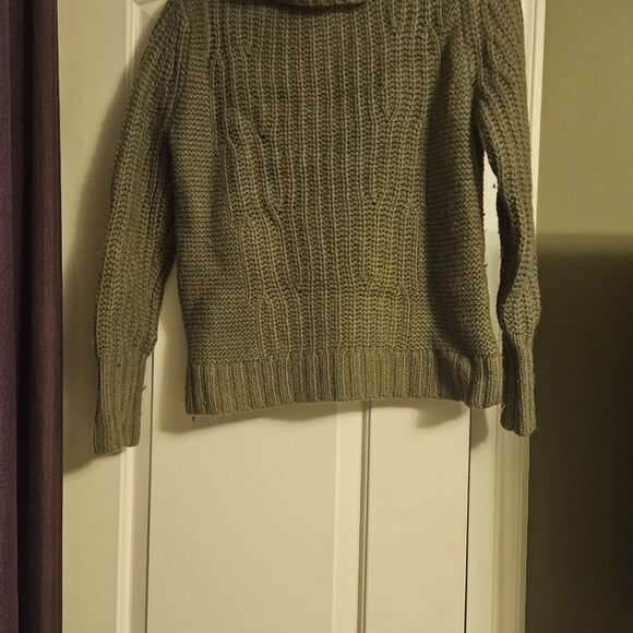 Alpaca and Merino Knit Turtlenck - Picture 4 of 4